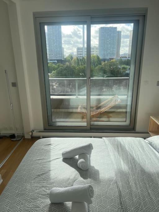 Ferienwohnung Tour Eiffel Terrasse Vue Seine Paris Exterior foto